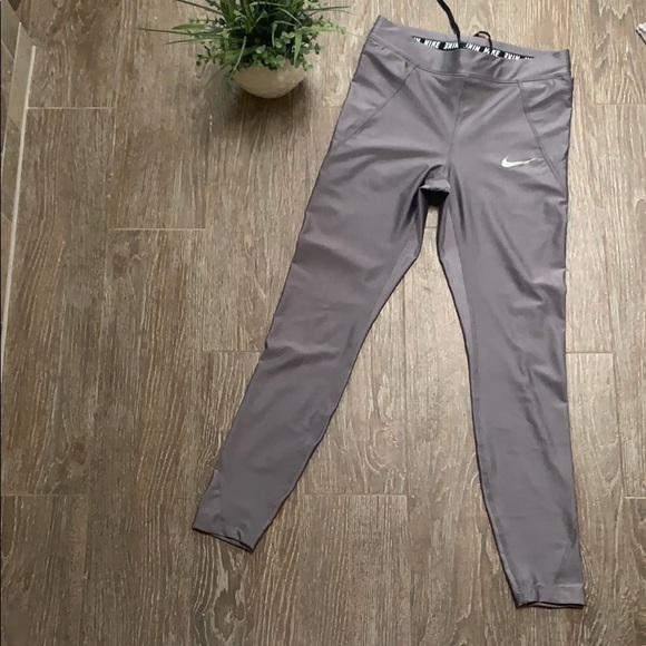 Nike 7/8 running leggings - Picture 4 of 10